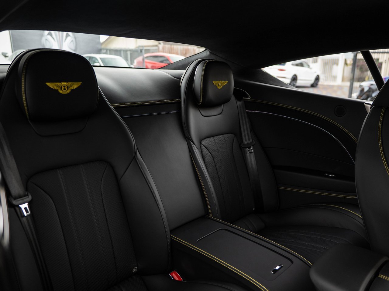 Used 2024 Bentley Continental GT image 21