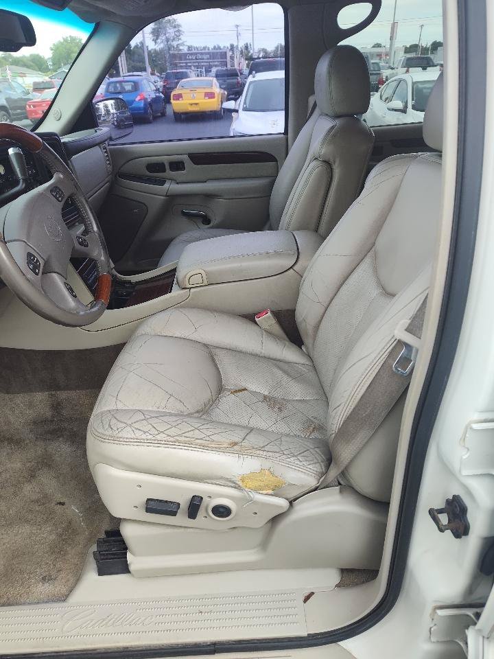 Used 2003 Cadillac Escalade AWD image 14