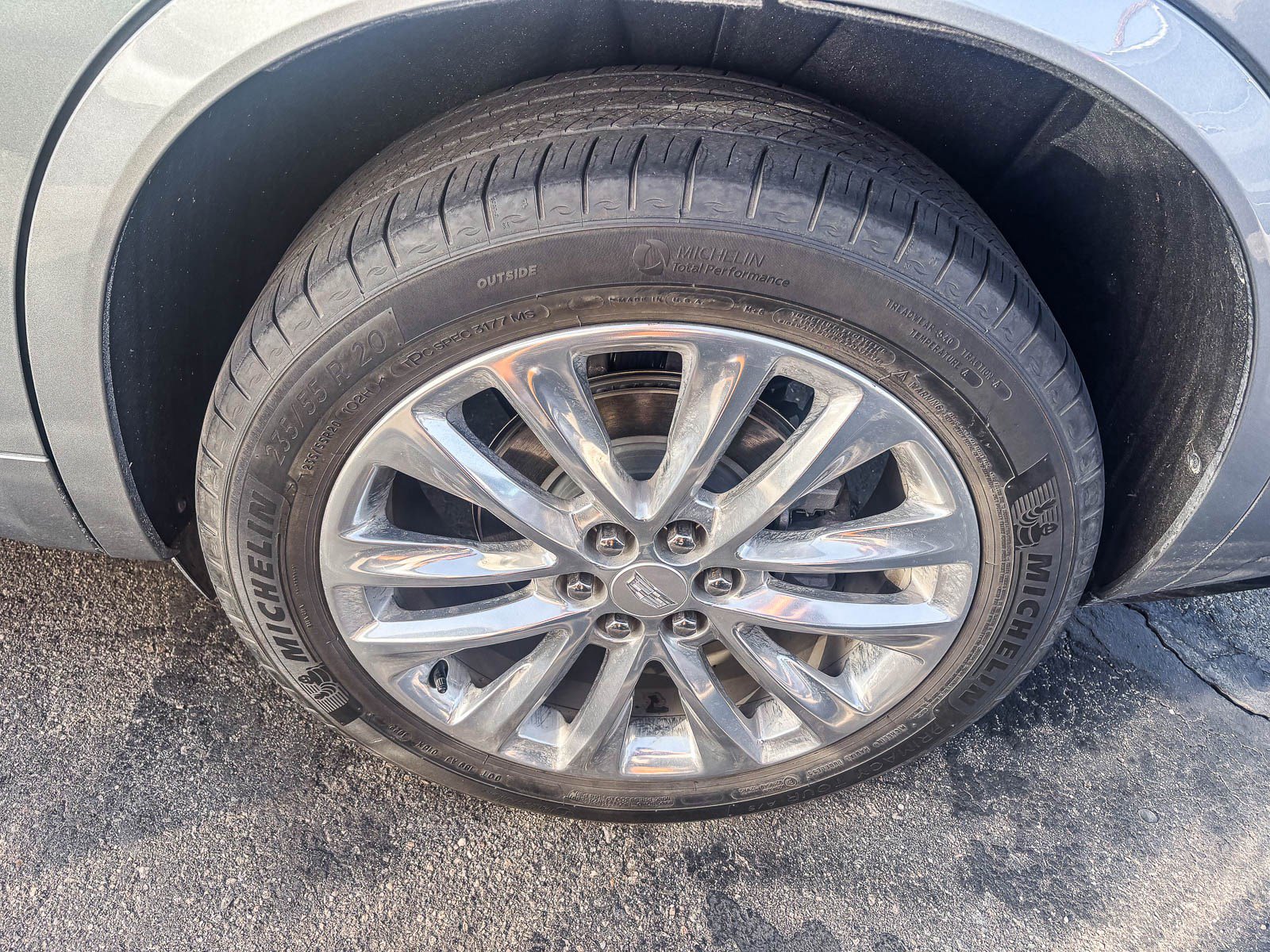 Used 2023 Cadillac XT6 Premium Luxury image 13