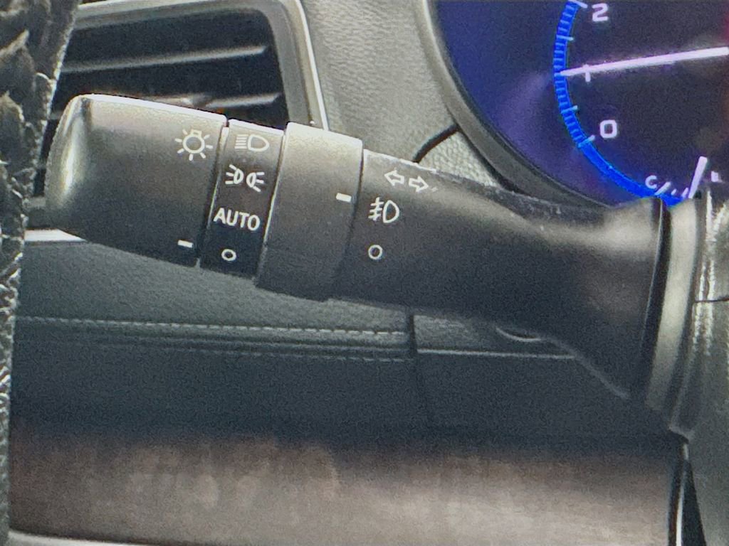 Used 2019 Subaru Outback 2.5i Limited w/ Popular Package #2 image 12