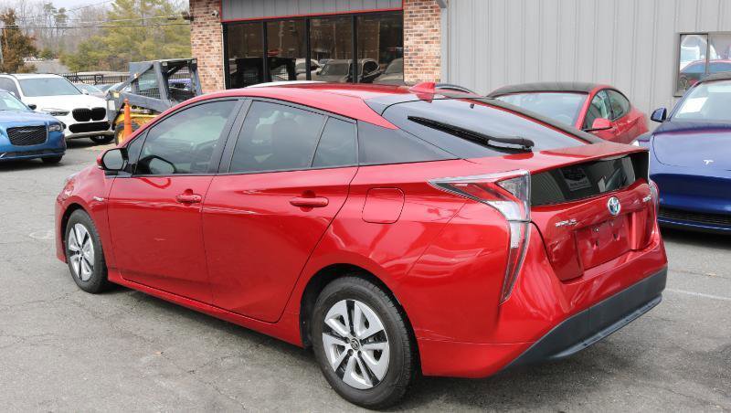 Used 2016 Toyota Prius Three w/ Advanced Technology Package image 4