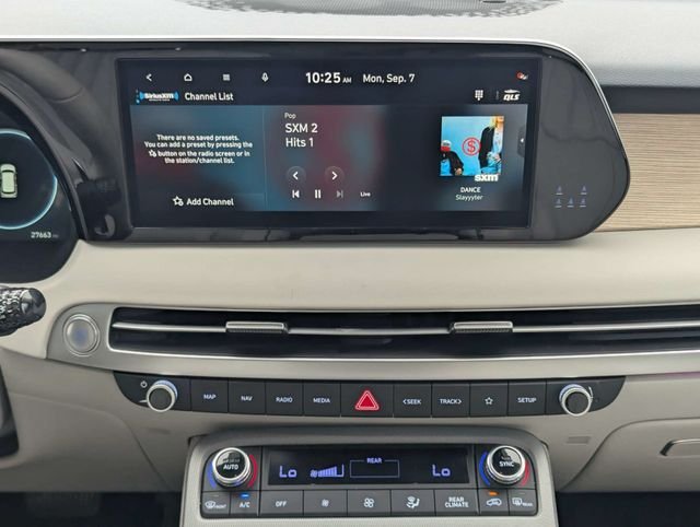 Used 2025 Hyundai Palisade Limited FWD image 19