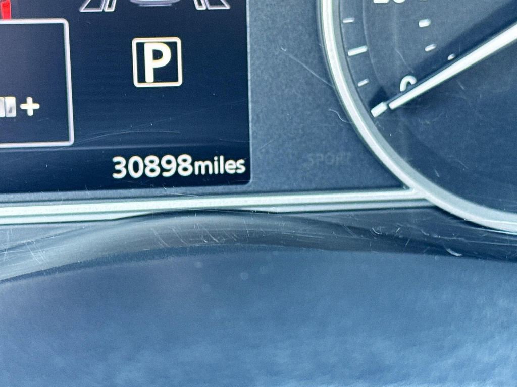 Used 2025 Nissan Versa SV image 12