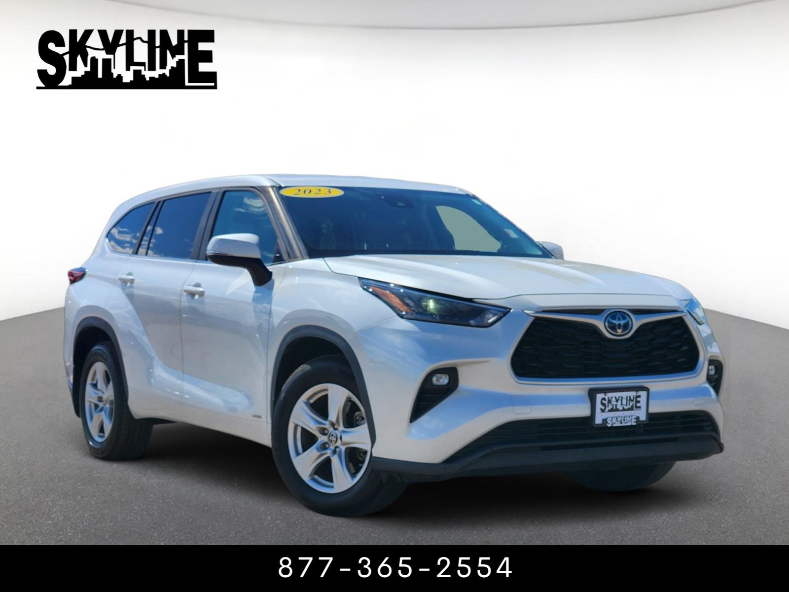 Used 2023 Toyota Highlander LE