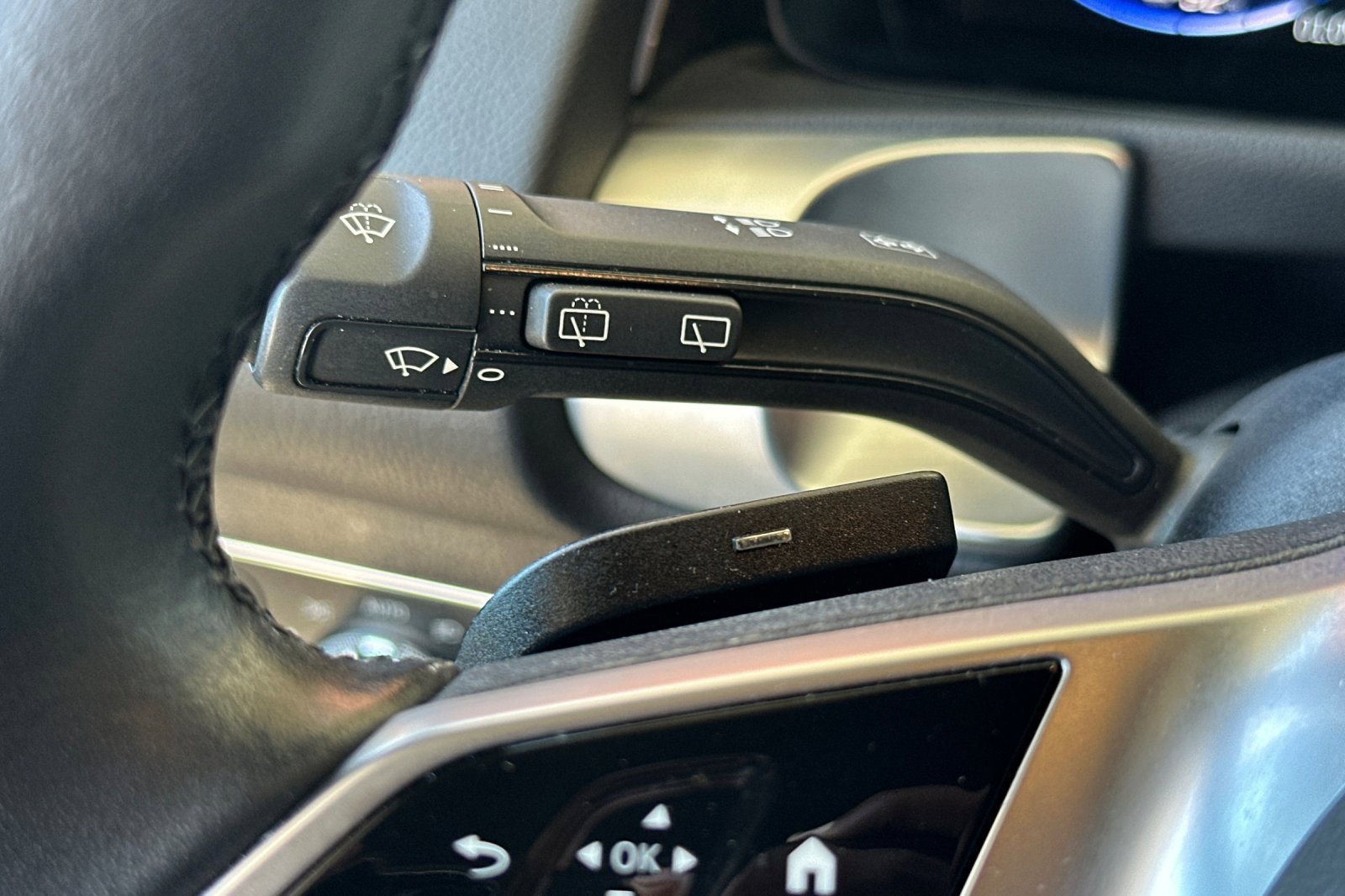 Certified 2024 Mercedes-Benz EQB 300 4MATIC image 33