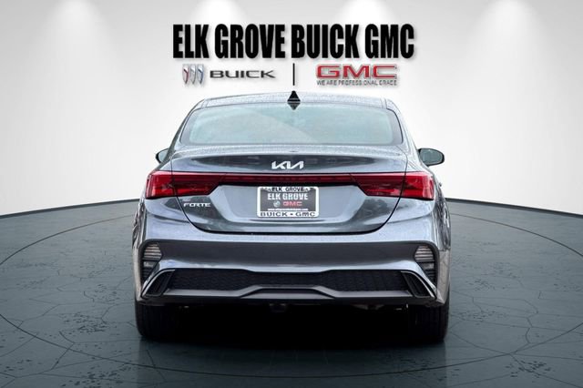Used 2023 Kia Forte LXS w/ LXS Technology Package FWD image 5