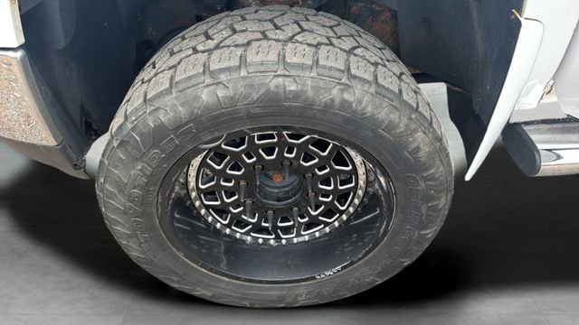 Used 2014 GMC Sierra 2500 SLE w/ SLE Preferred Package AWD/4WD image 26