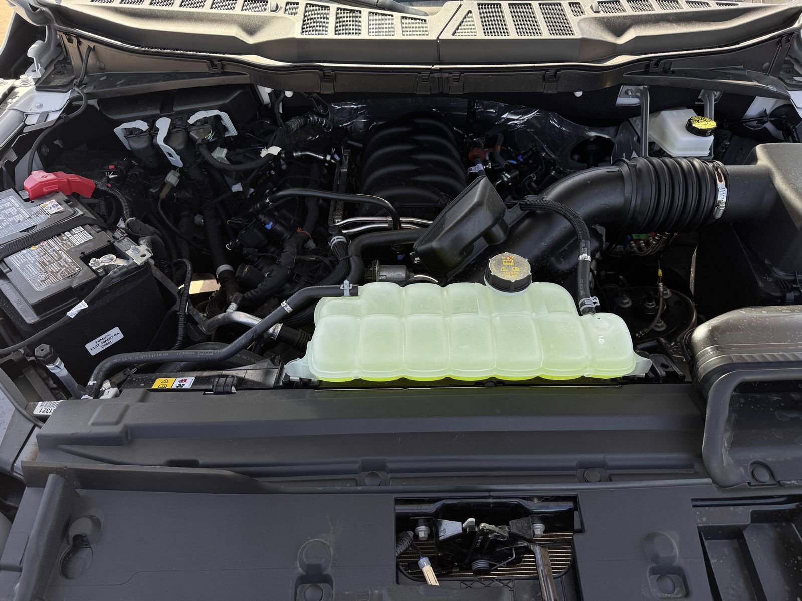 Used 2025 Ford F150 Lariat w/ Equipment Group 501A Mid image 31