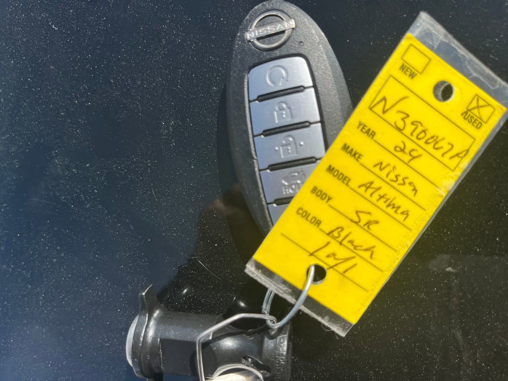 Used 2024 Nissan Altima 2.5 SR image 13