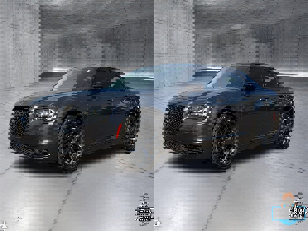 Certified 2023 Chrysler 300 Touring w/ Sport Appearance Package image 2