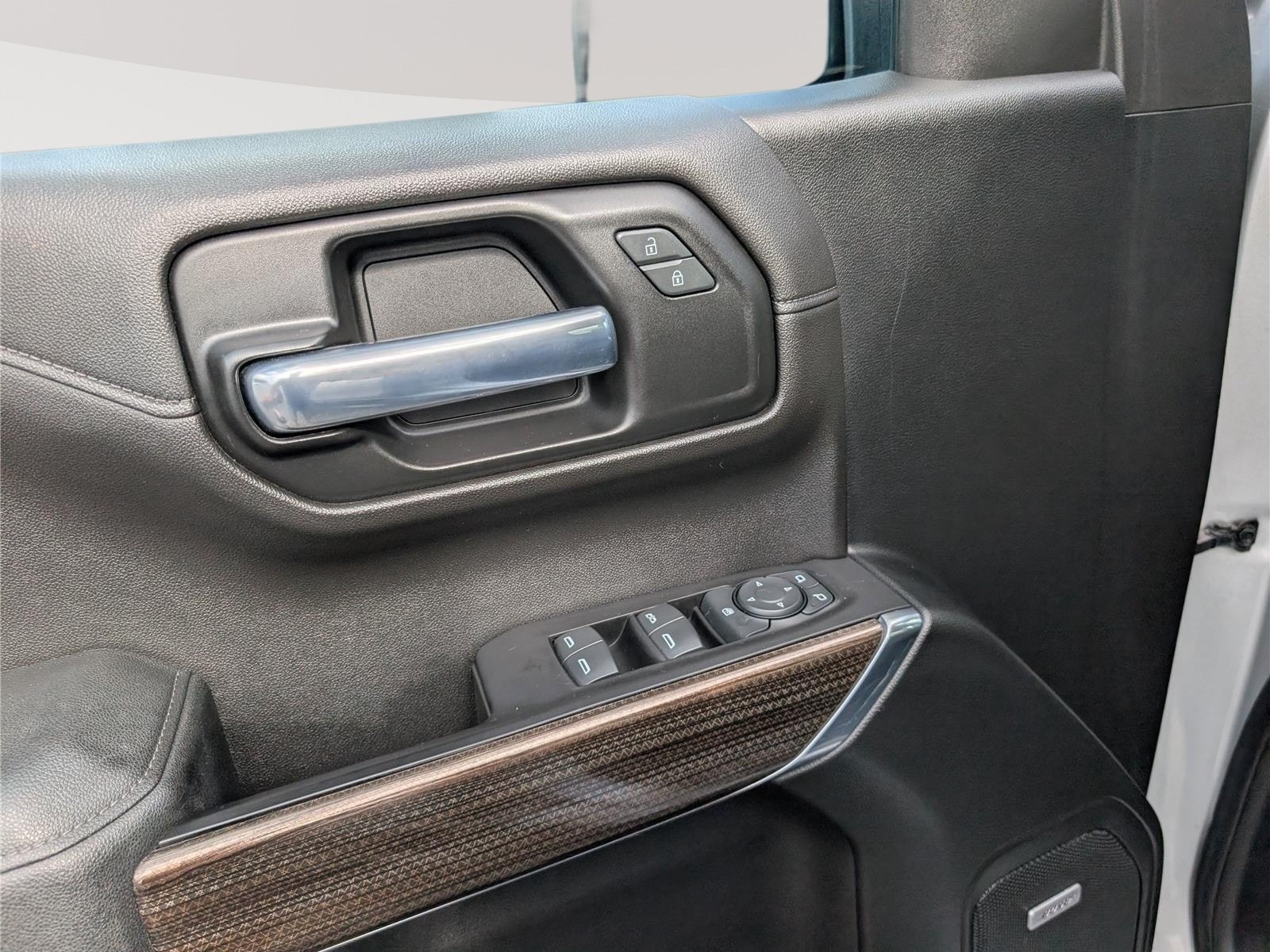 Used 2019 Chevrolet Silverado 1500 LT Trail Boss AWD/4WD image 19