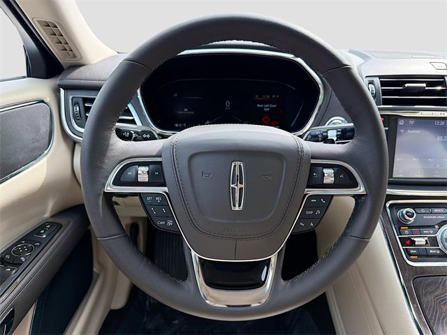 Used 2020 Lincoln Continental AWD image 38
