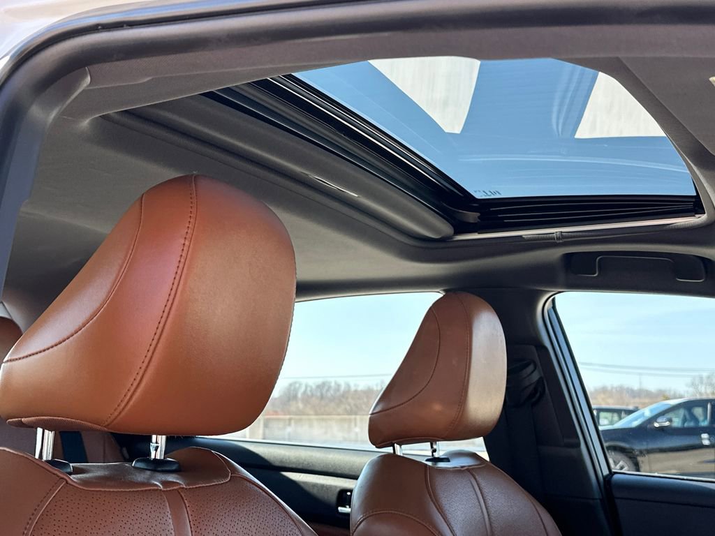 Used 2020 Toyota Avalon Limited w/ Advanced Safety Package image 8