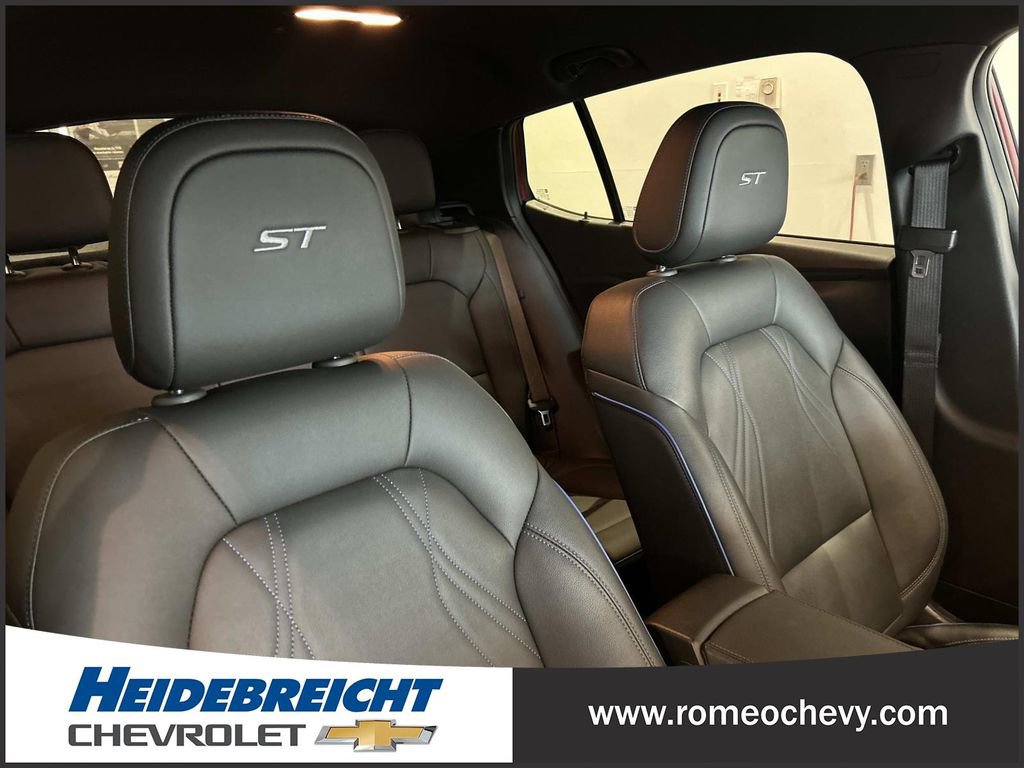 Certified 2024 Buick Envista Sport Touring w/ Convenience I Package FWD image 33