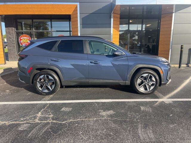 Used 2025 Hyundai Tucson SEL image 2