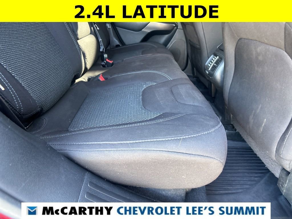 Used 2019 Jeep Cherokee Latitude w/ Popular Appearance Group image 39