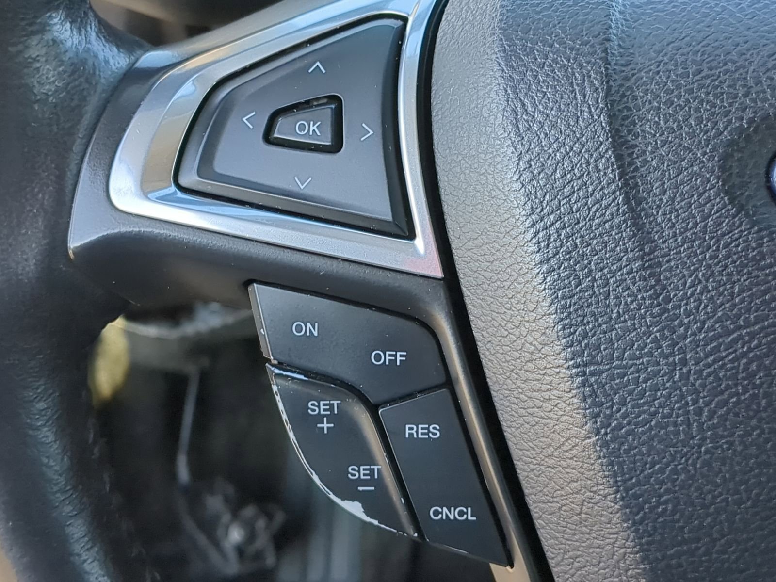 Used 2013 Ford Fusion SE FWD image 27