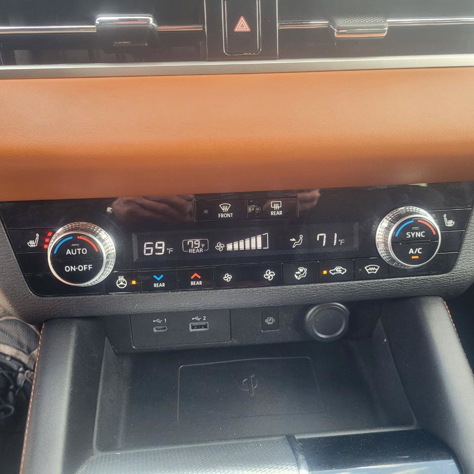 Used 2022 Mitsubishi Outlander SEL AWD/4WD image 21