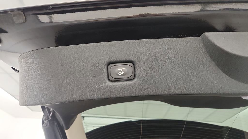 Used 2022 Lincoln Nautilus Reserve w/ Equipment Group 201A image 25