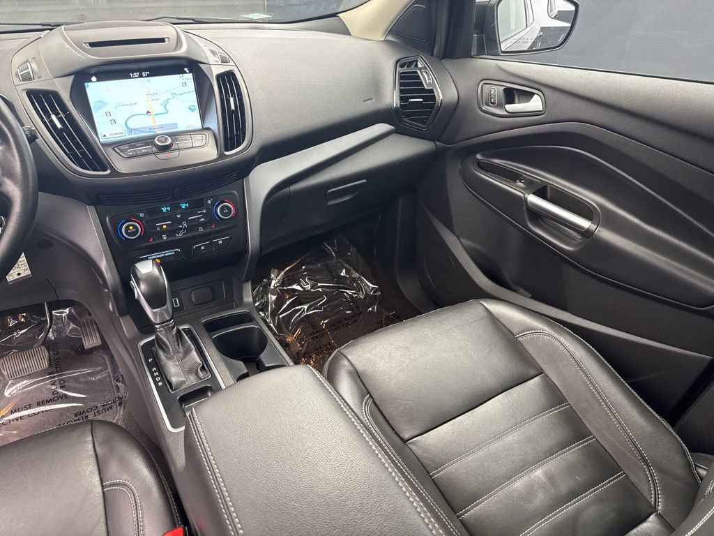 Used 2018 Ford Escape SEL w/ Canadian Touring Package image 10