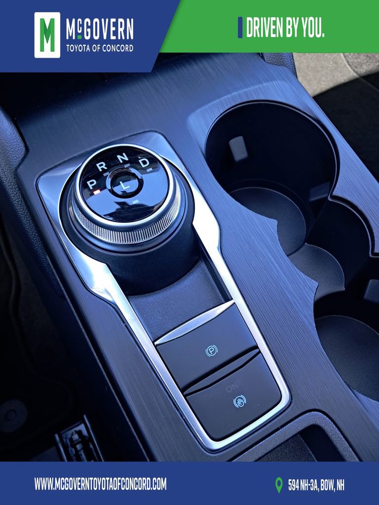 Used 2025 Ford Escape SE image 28