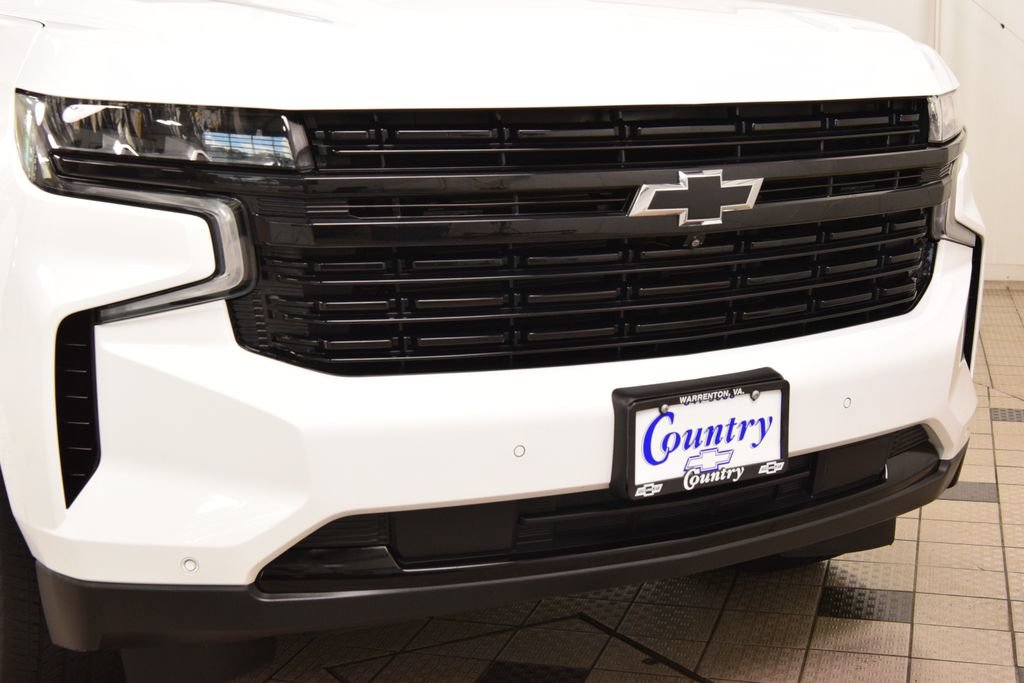Used 2024 Chevrolet Suburban RST w/ Luxury Package AWD/4WD image 13