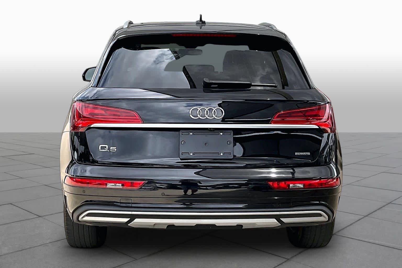 Used 2023 Audi Q5 2.0T Premium w/ Convenience Package AWD/4WD image 5