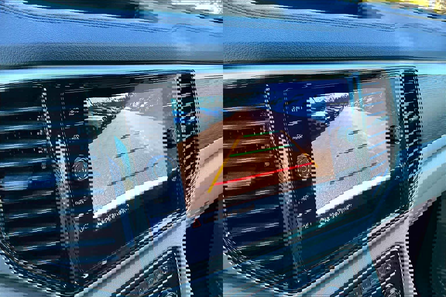 Used 2022 Volkswagen Atlas SE w/ Black Wheel Package image 32