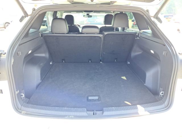 Used 2024 Volkswagen Atlas Cross Sport SE image 27