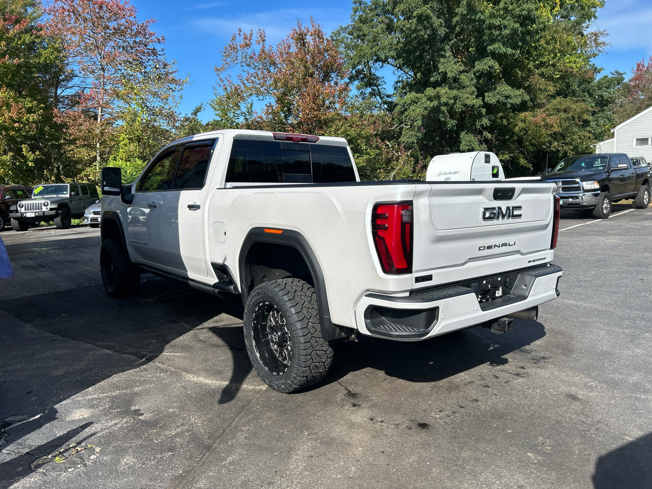 Used 2024 GMC Sierra 2500 Denali Ultimate w/ Snow Plow Prep/Camper Package image 5