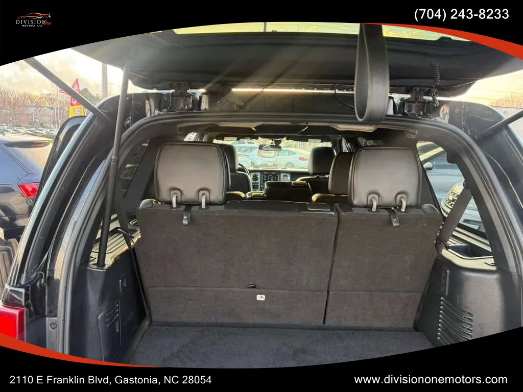 Used 2016 Ford Expedition Limited w/ Equipment Group 301A AWD/4WD image 12