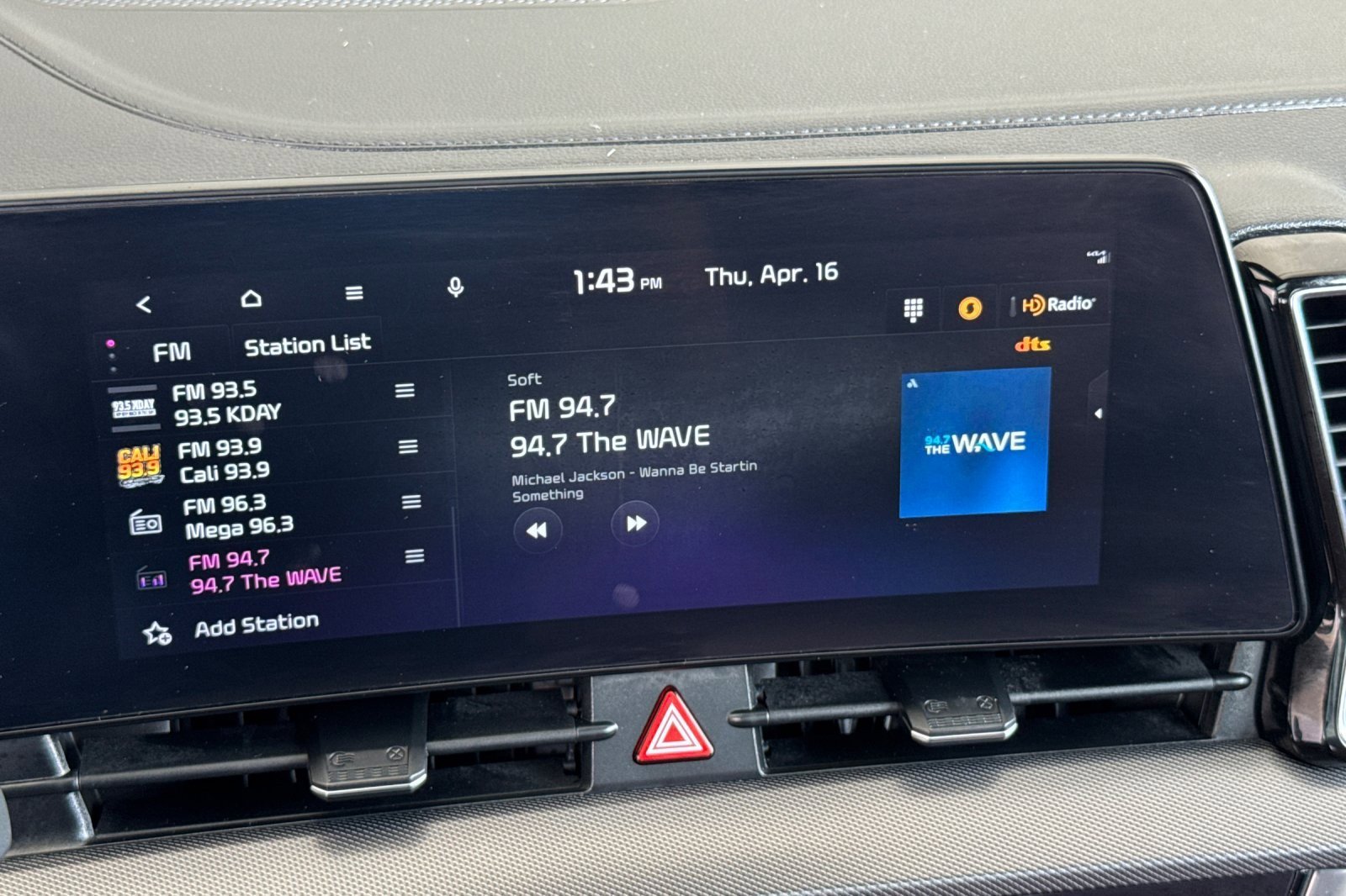 Used 2023 Kia Sportage SX image 17