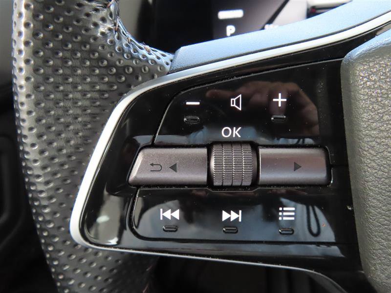 Used 2024 Nissan Ariya AWD image 25