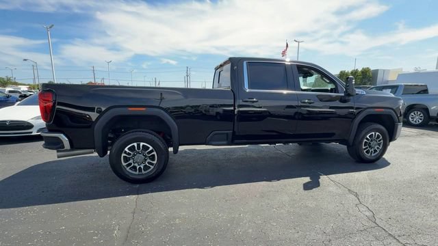 Used 2025 GMC Sierra 3500 SLE w/ SLE Value Package AWD/4WD image 9