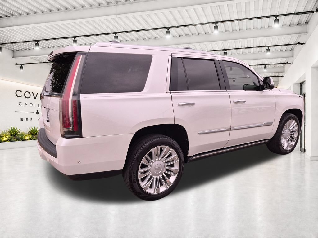 Used 2018 Cadillac Escalade Platinum AWD/4WD image 9