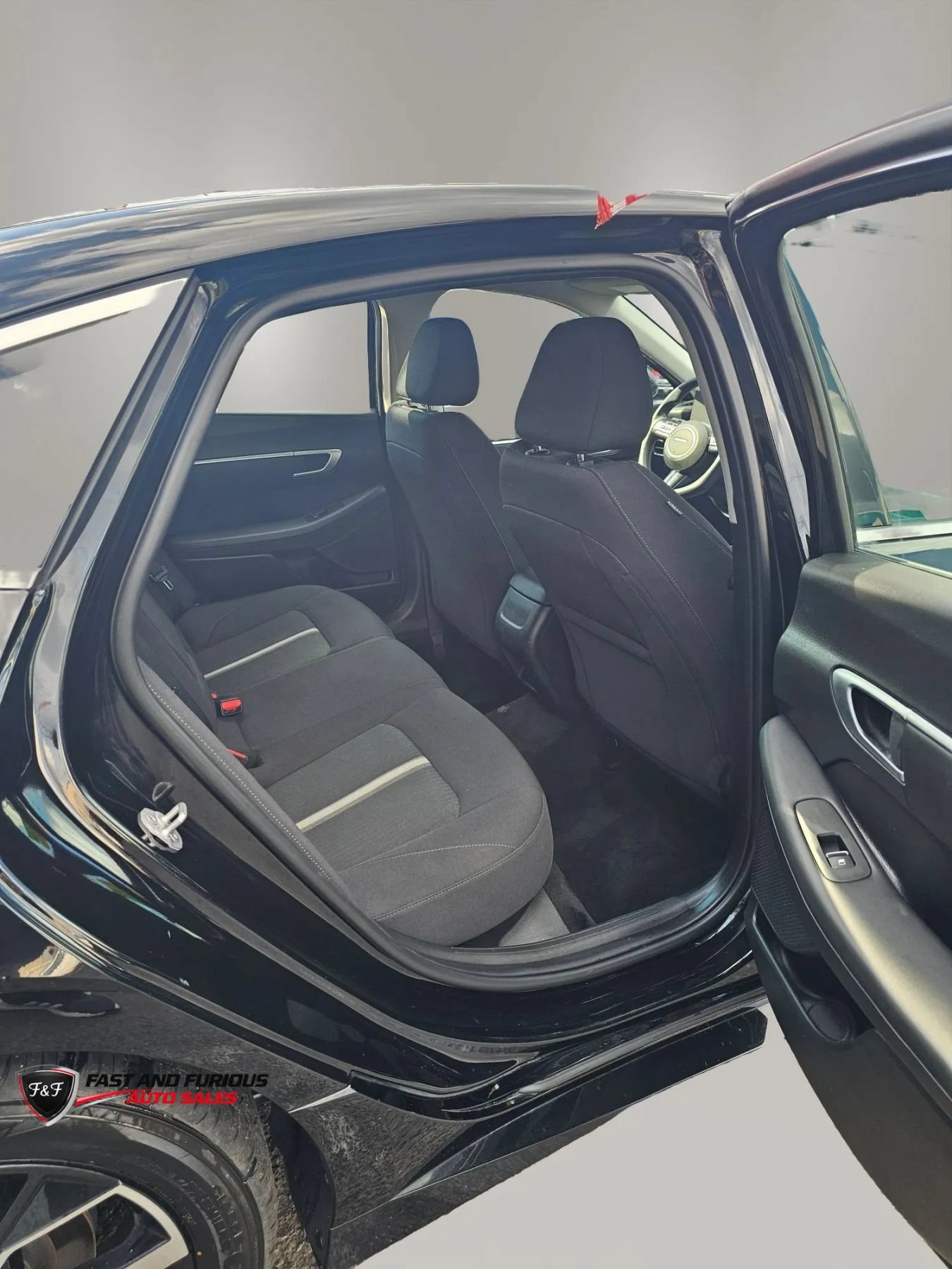Used 2025 Hyundai Sonata SEL FWD image 12