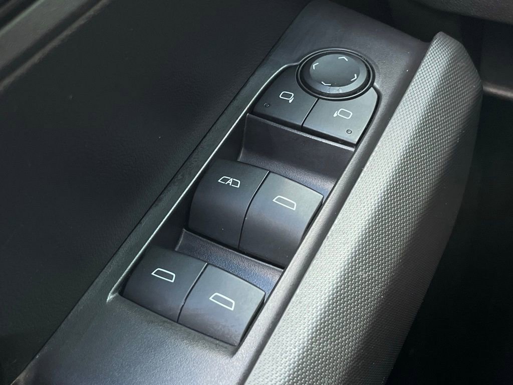 Used 2025 Chevrolet Colorado Trail Boss image 11