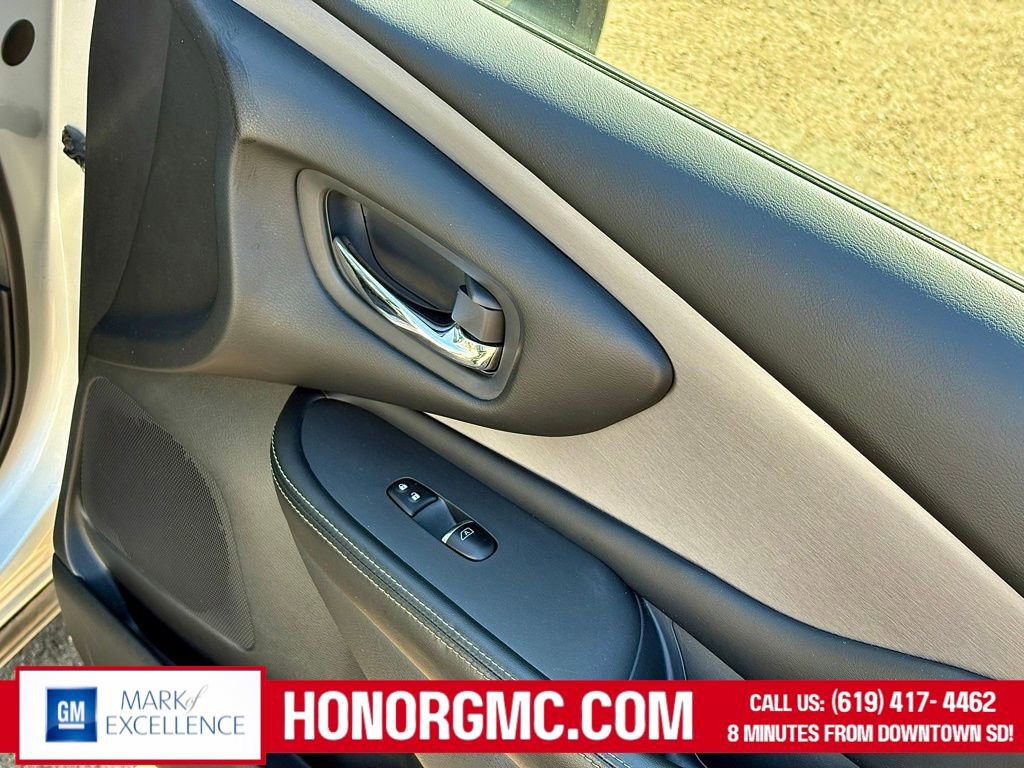 Used 2023 Nissan Murano SL image 21