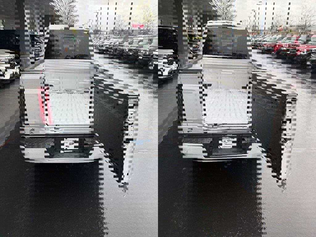 New 2025 Ford F150 Platinum image 9