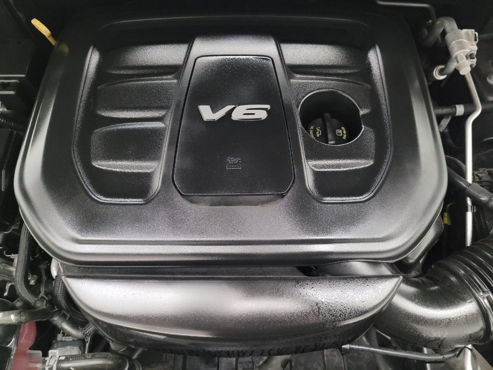 Used 2018 Jeep Grand Cherokee Altitude AWD/4WD image 30