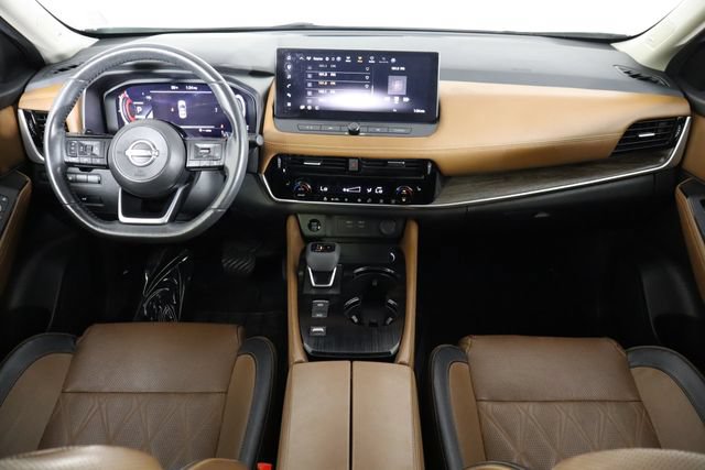 Used 2024 Nissan Rogue Platinum FWD image 12
