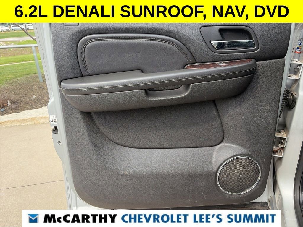 Used 2011 GMC Yukon XL Denali AWD/4WD image 43