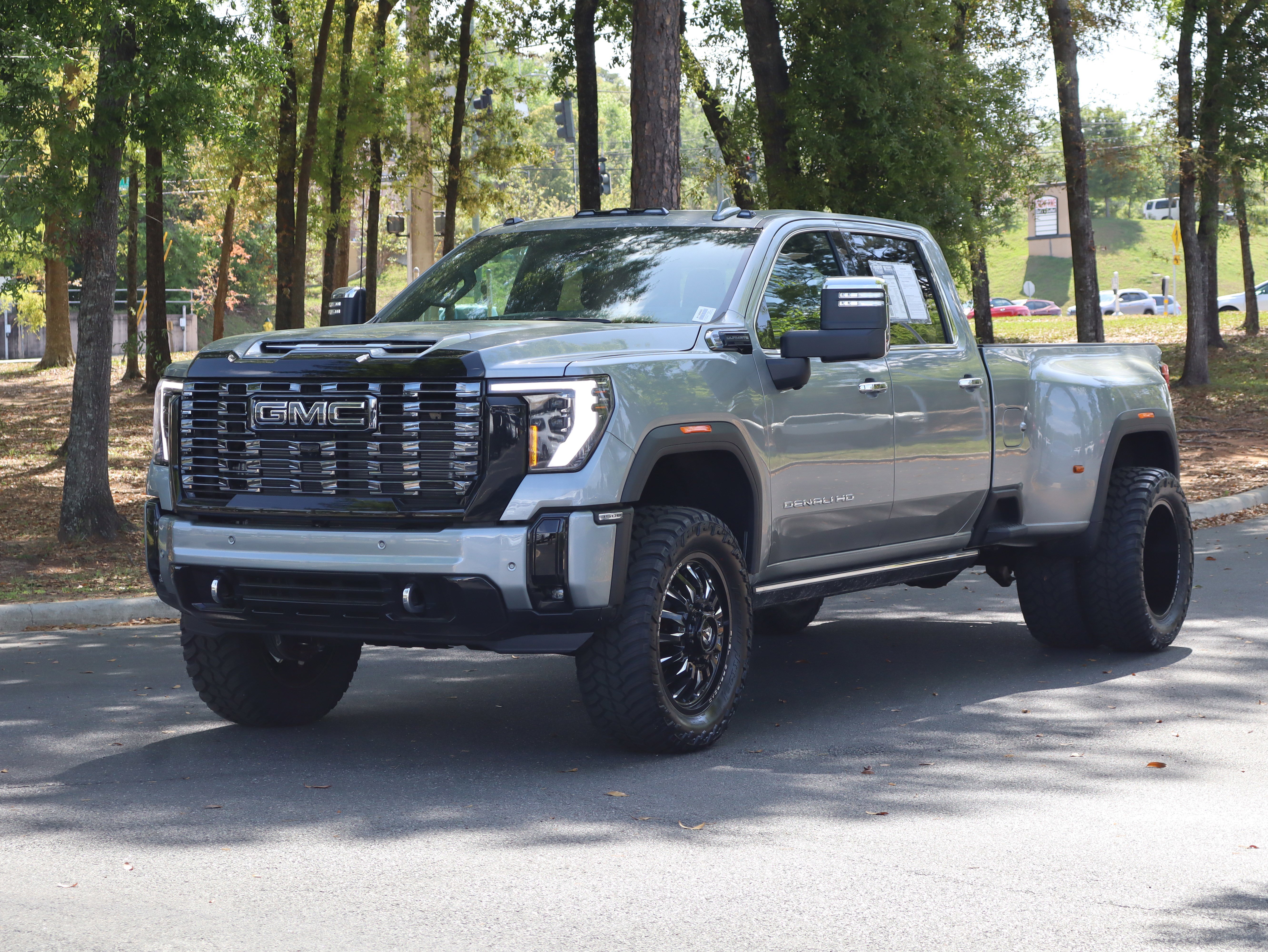 Used 2026 GMC Sierra 3500 Denali Ultimate image 24