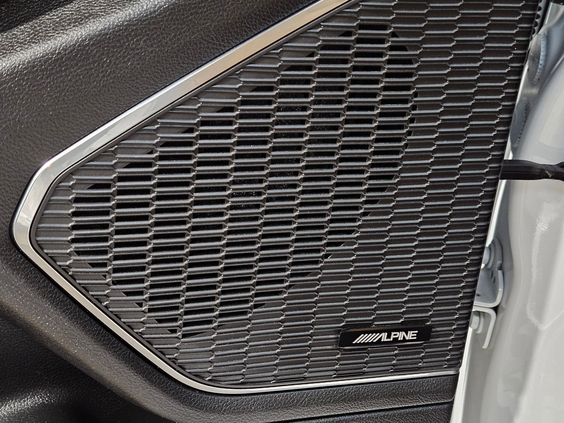 Used 2024 Jeep Grand Cherokee L Summit image 22