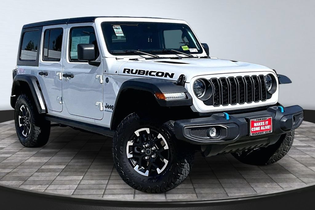 Certified 2025 Jeep Wrangler Unlimited Rubicon 4xe w/ Convenience Group AWD/4WD image 37
