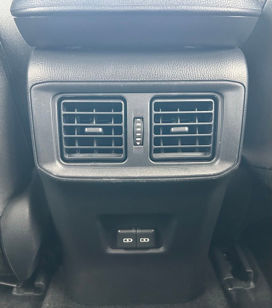 Certified 2024 Toyota RAV4 XLE FWD image 17