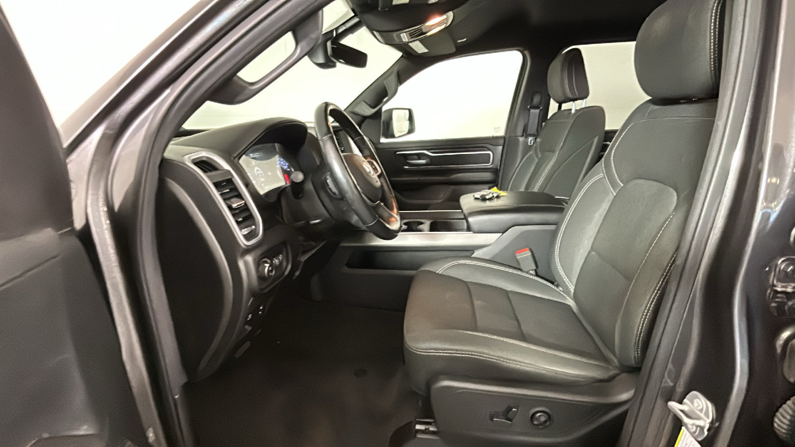 Used 2019 RAM 1500 Big Horn AWD/4WD image 13