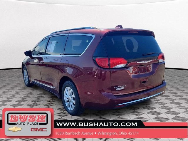 Used 2018 Chrysler Pacifica Touring-L Plus w/ Advanced Safetytec Group image 3