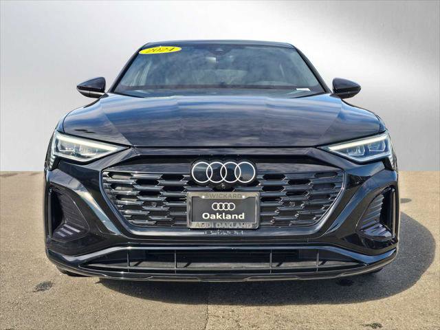 Used 2024 Audi Q8 e-tron Premium image 8