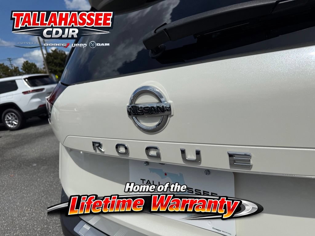 Used 2021 Nissan Rogue Platinum FWD image 5